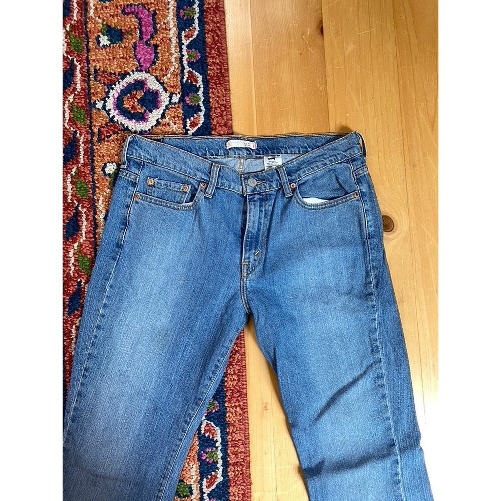 Levi 515 Low Rise Bootcut - Picture 2 of 8